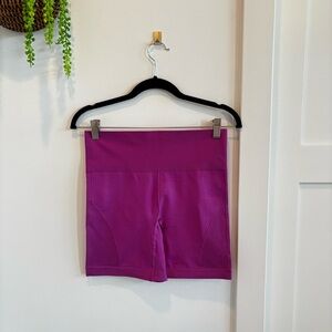 Lululemon Sculpt Seamless Biker Shorts Magenta Pink Women's High Rise 6" inseam